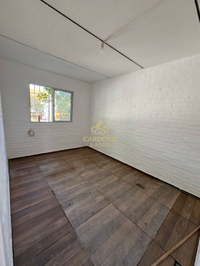 Casa ID.143 - Casa de 1 dormitorio y medio, con patio. A pocas cuadras del centro de Maldonado. 
