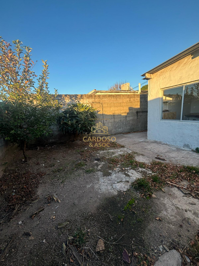 Casa ID.143 - Casa de 1 dormitorio y medio, con patio. A pocas cuadras del centro de Maldonado. 