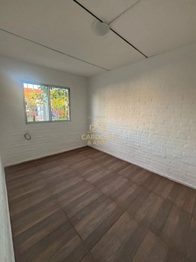 Casa ID.143 - Casa de 1 dormitorio y medio, con patio. A pocas cuadras del centro de Maldonado. 