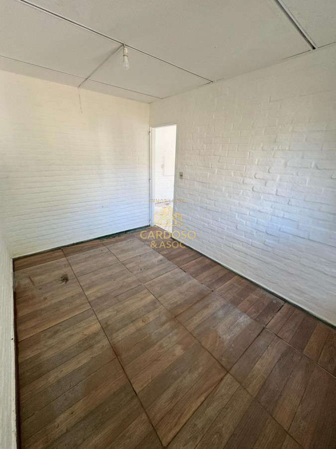Casa ID.143 - Casa de 1 dormitorio y medio, con patio. A pocas cuadras del centro de Maldonado. 