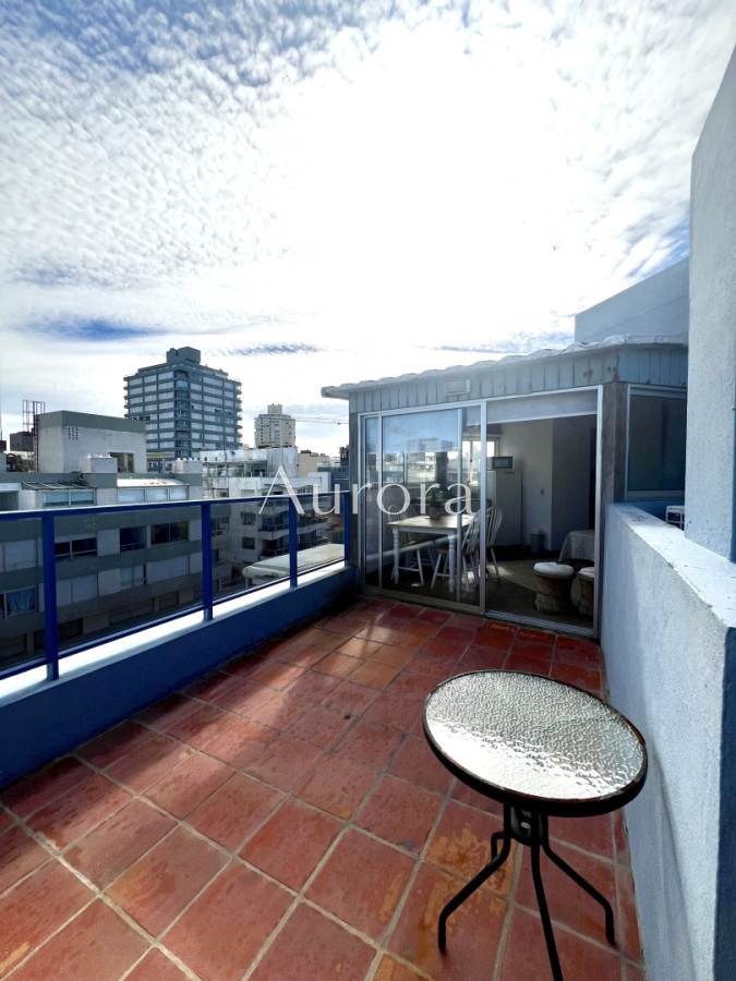 Apartamento ID.75 - Son 2 apartamentos con entrada independiente. 1 Monoambiente + 1 dormitorio 
