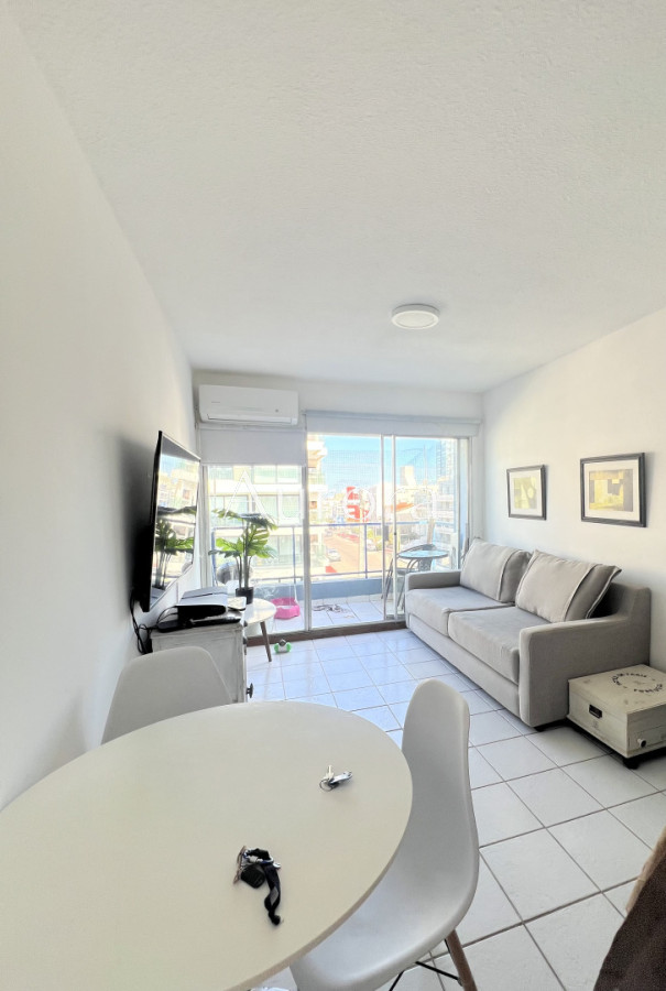 Apartamento ID.75 - Son 2 apartamentos con entrada independiente. 1 Monoambiente + 1 dormitorio 