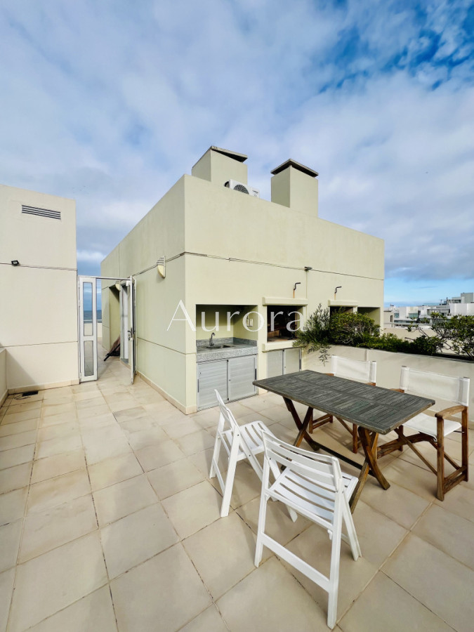 Apartamento ID.72 - Exclusivo apartamento de 2 dormitorios con parrillero propio. Punta del Este. 