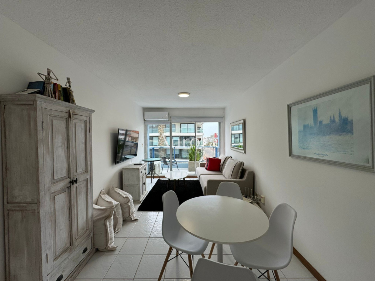 Apartamento ID.75 - Son 2 apartamentos con entrada independiente. 1 Monoambiente + 1 dormitorio 