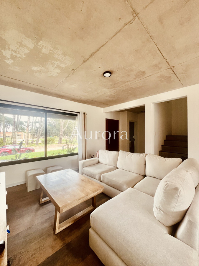 Casa ID.486 - Moderna casa, casi a estrenar, en alquiler de verano, en Punta del Este. 