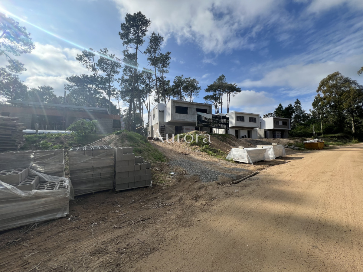 Casa ID.168 - Casa a estrenar en Pinares, proyecto en obra, precio lanzamiento. Punta del Este