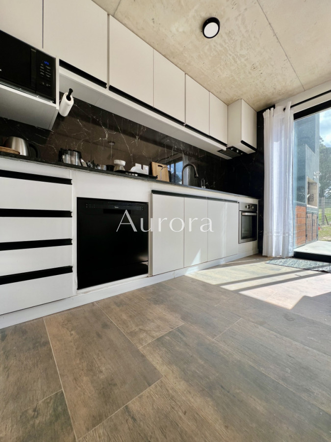 Casa ID.486 - Moderna casa, casi a estrenar, en alquiler de verano, en Punta del Este. 