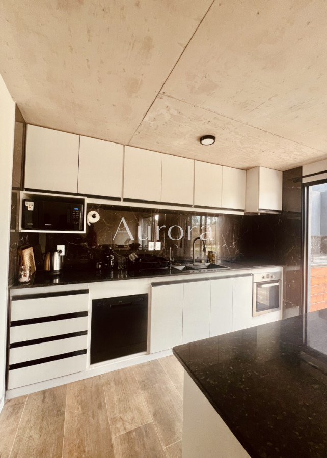 Casa ID.486 - Moderna casa, casi a estrenar, en alquiler de verano, en Punta del Este. 