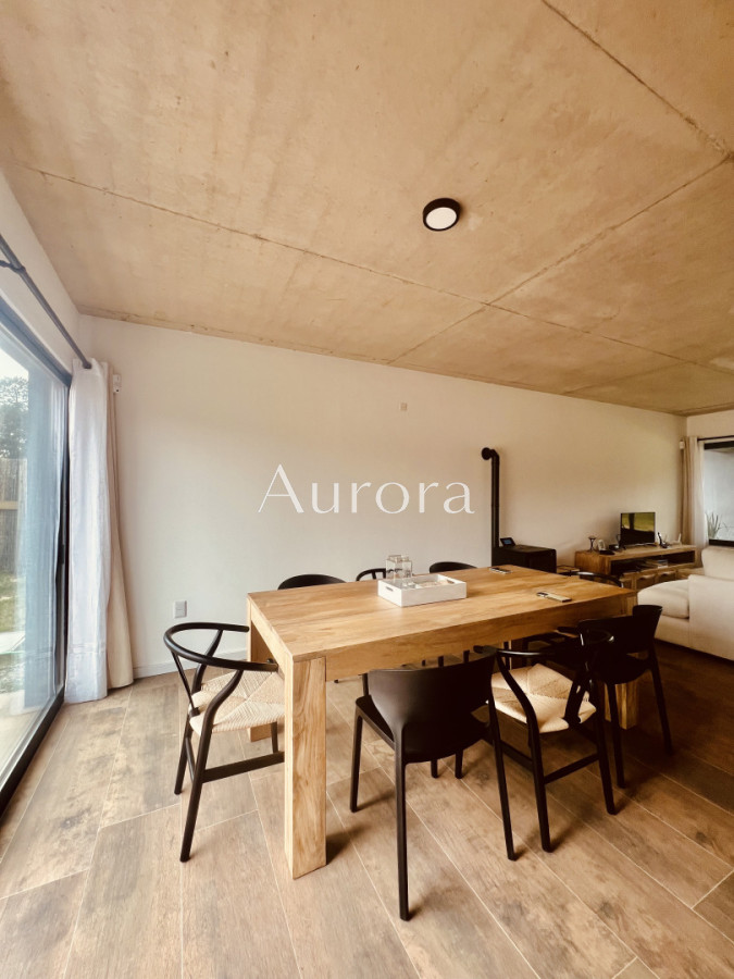 Casa ID.486 - Moderna casa, casi a estrenar, en alquiler de verano, en Punta del Este. 