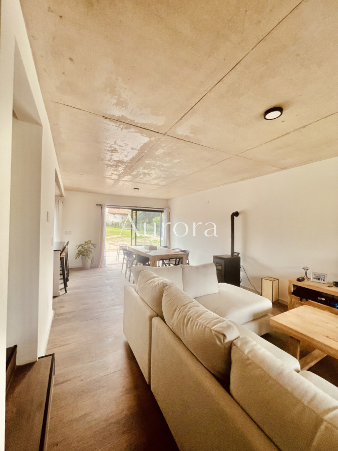 Casa ID.486 - Moderna casa, casi a estrenar, en alquiler de verano, en Punta del Este. 