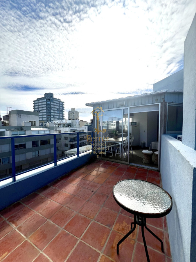 Apartamento ID.769 - Son 2 apartamentos con entrada independiente. 1 Monoambiente + 1 dormitorio 