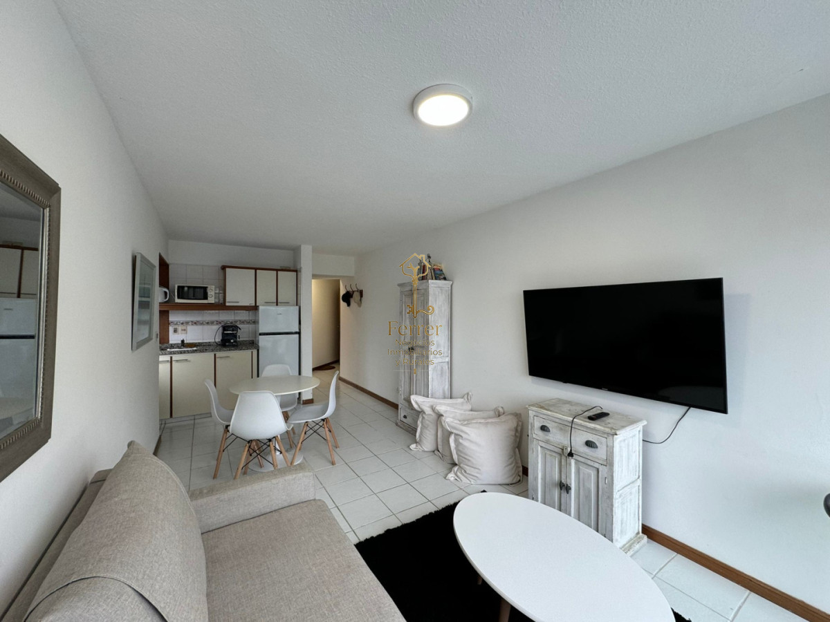 Apartamento ID.769 - Son 2 apartamentos con entrada independiente. 1 Monoambiente + 1 dormitorio 