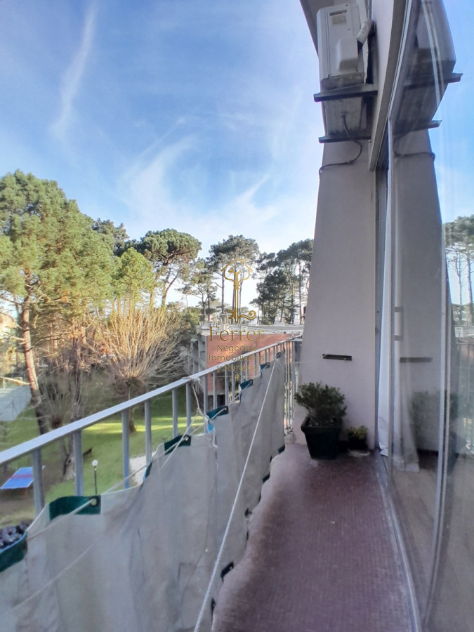 Apartamento ID.774 - Apartamento en venta de 1 dormitorio y medio. Playa mansa. Punta del Este.