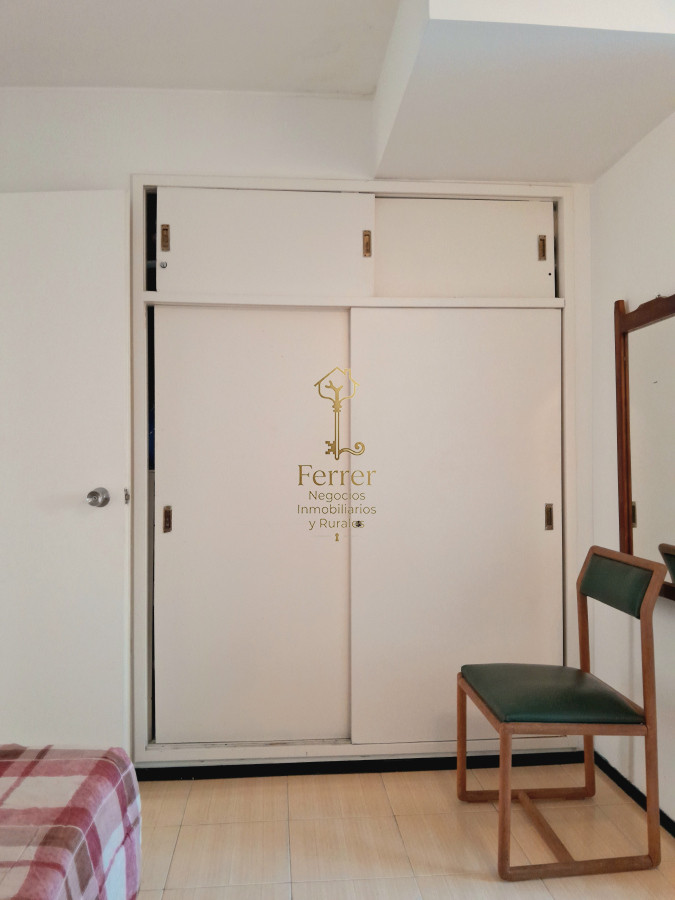 Apartamento ID.775 - Oportunidad de negocio! Apartamento de 2 dormitorios y 2 baños con bajos gastos! 