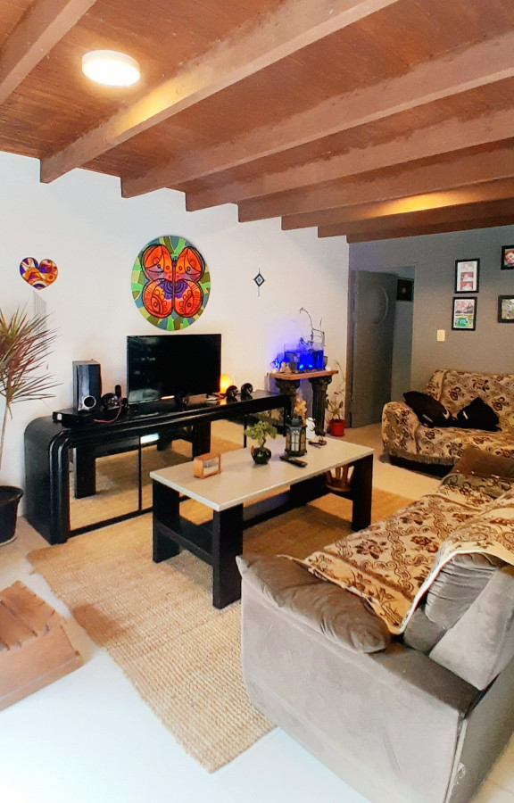 Se vende casa en Jardines de Córdoba. PUNTA DEL ESTE 