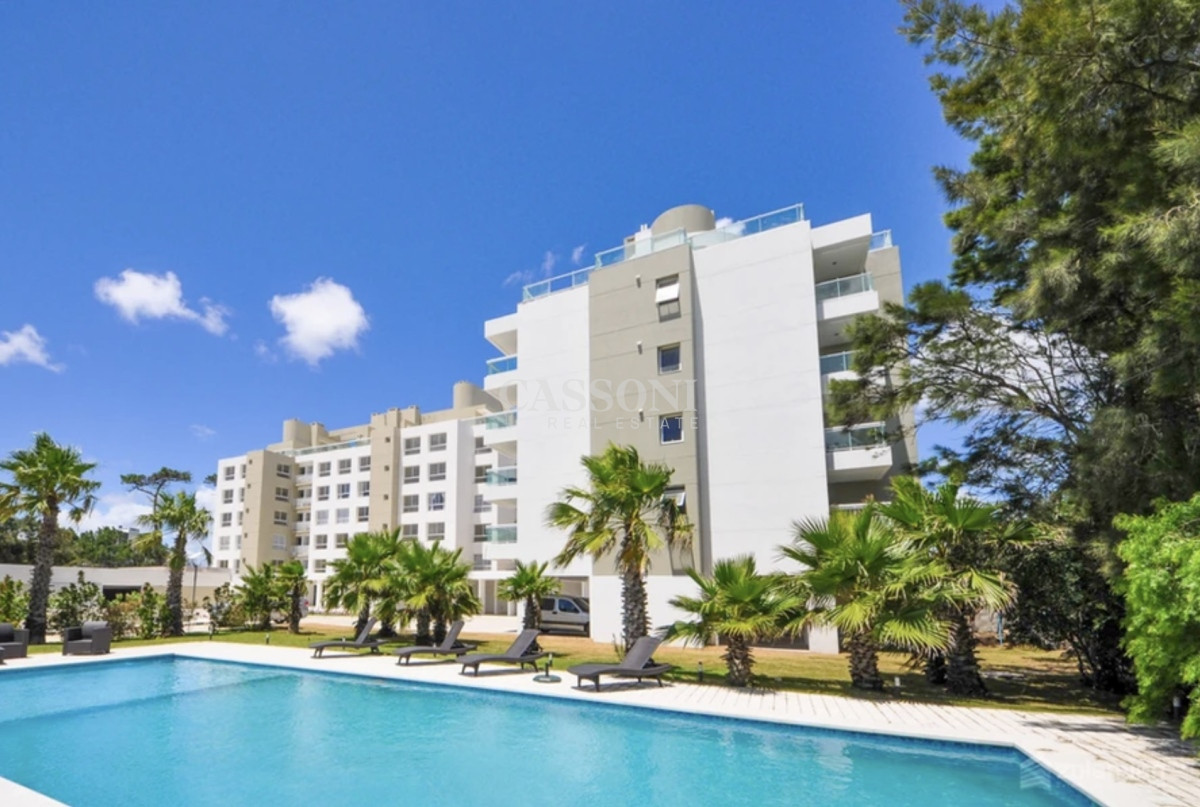 Apartamento ID.2581 - Apartamento dos dormitorios edificio Cruceros, punta del este 