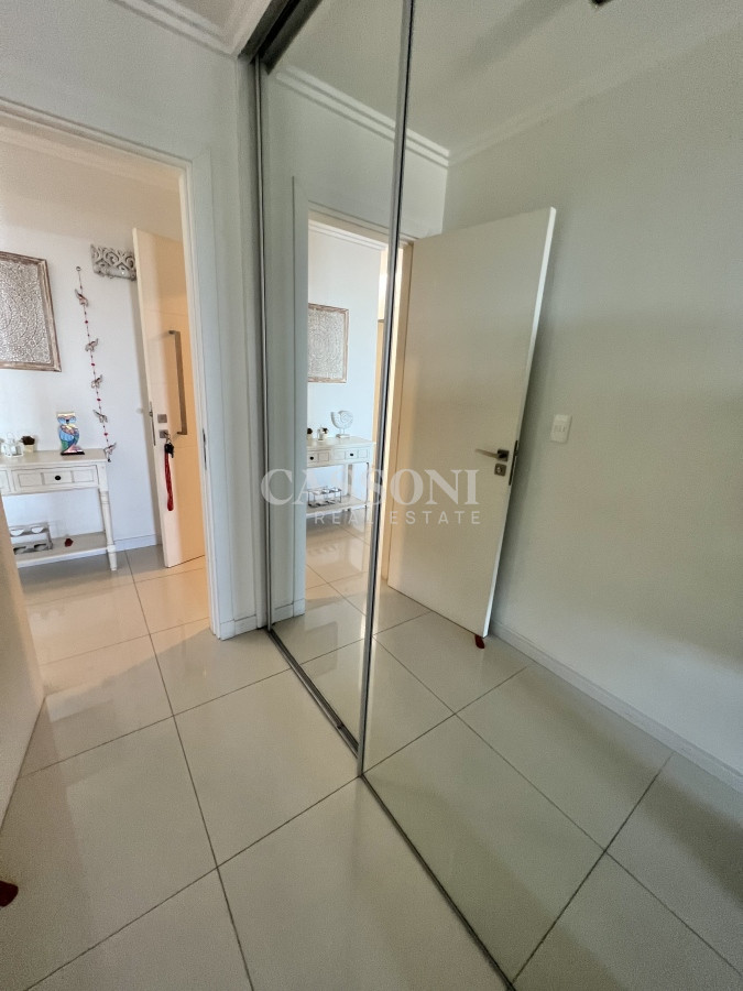 Apartamento ID.2581 - Apartamento dos dormitorios edificio Cruceros, punta del este 