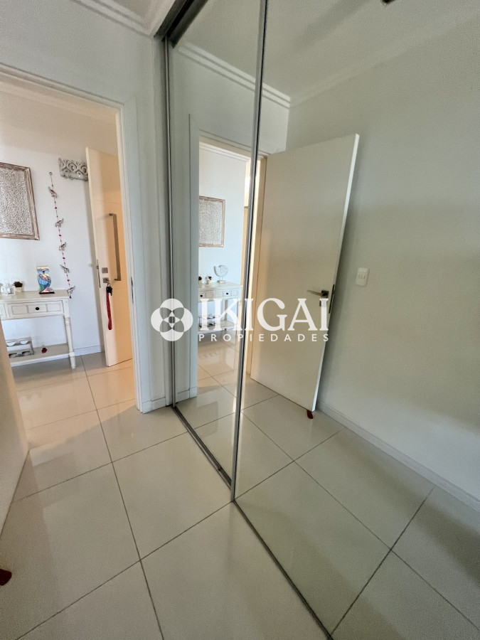 Apartamento ID.312 - Apartamento dos dormitorios edificio Cruceros, punta del este 
