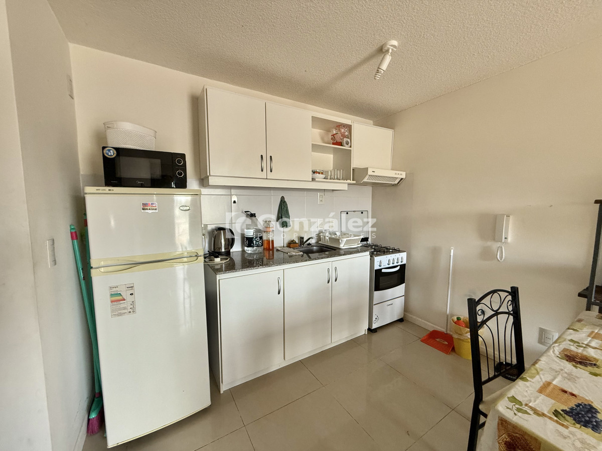 Apartamento ID.803 - Apartamento de 1 dormitorio en venta Piriápolis a 1 cuadra del mar