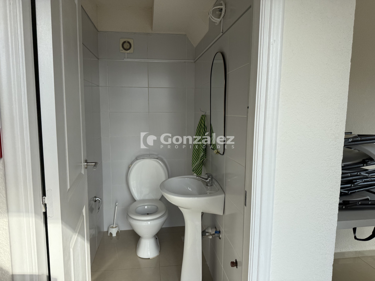 Apartamento ID.803 - Apartamento de 1 dormitorio en venta Piriápolis a 1 cuadra del mar