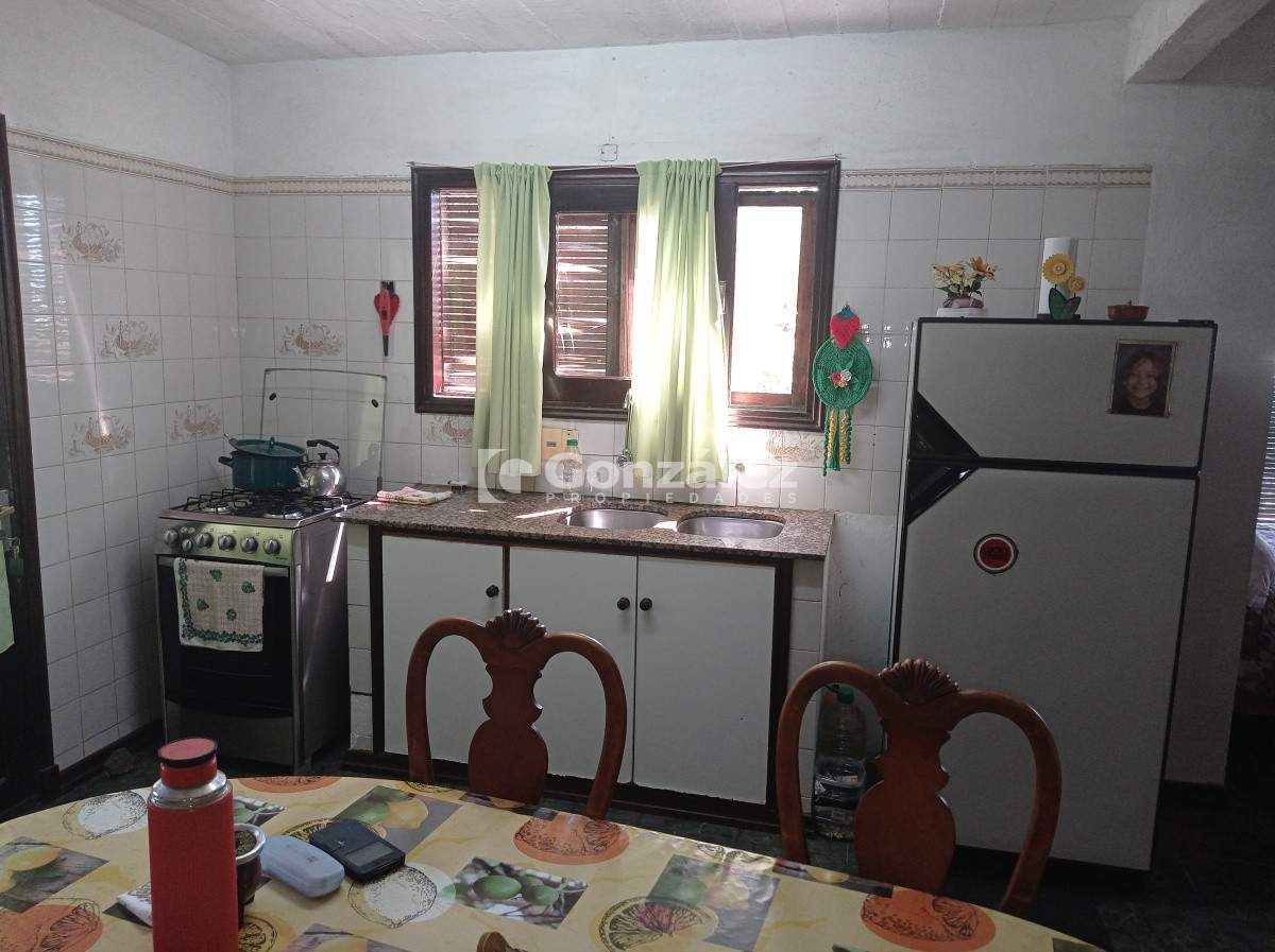 Casa ID.550 - CASA PROYECTADA EN DOS PLANTAS EN PAN DE AZÚCAR