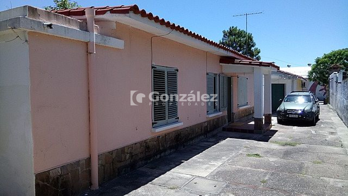 Casa ID.13 - Propiedad Horizontal en el Centro de Piriápolis 