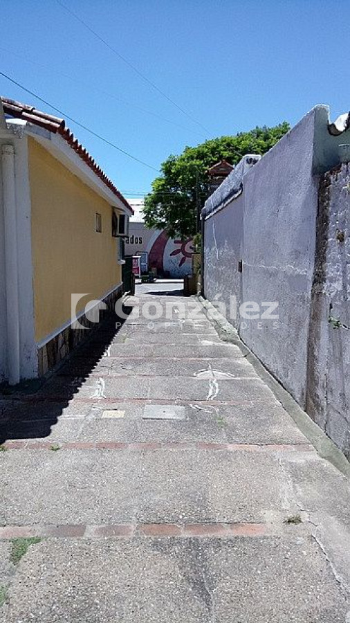 Casa ID.13 - Propiedad Horizontal en el Centro de Piriápolis 
