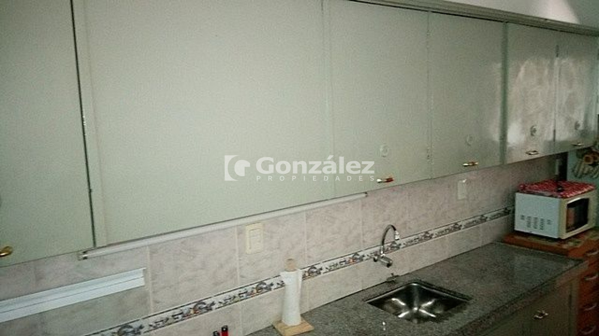Casa ID.13 - Propiedad Horizontal en el Centro de Piriápolis 
