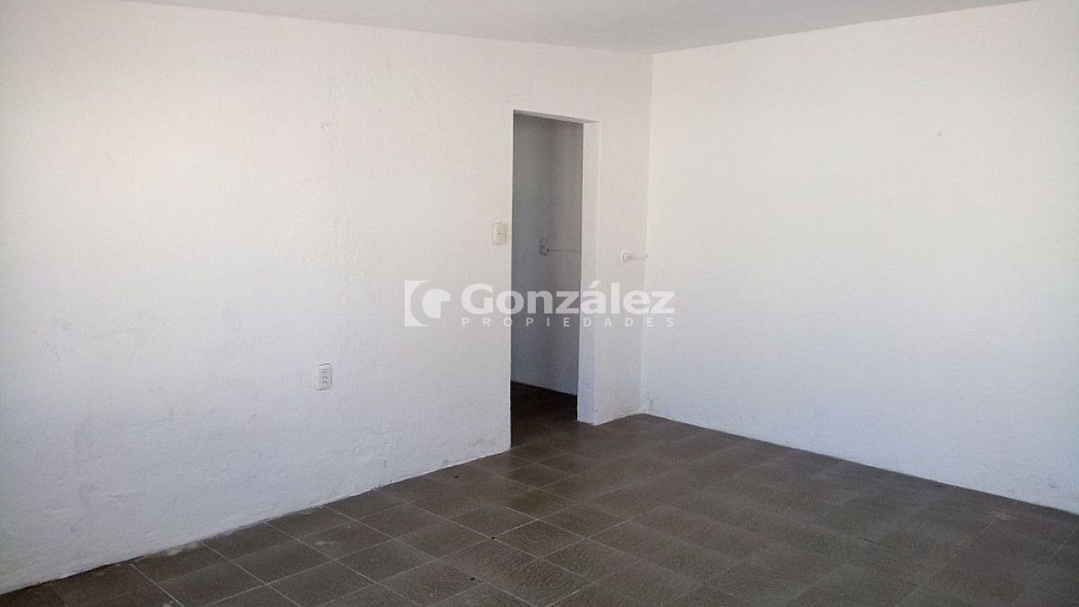 Casa ID.14 - PH en alquier anual Piriápolis centro $U 15.500