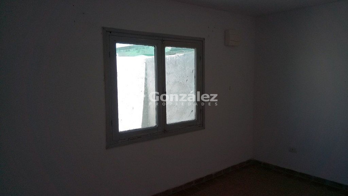 Casa ID.14 - PH en alquier anual Piriápolis centro $U 15.500