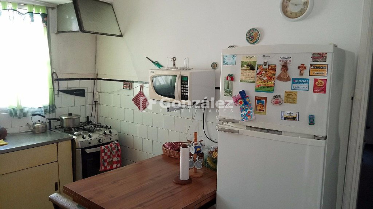 Casa ID.221 - TALCAHUANO entre Avenida Piria y Uruguay