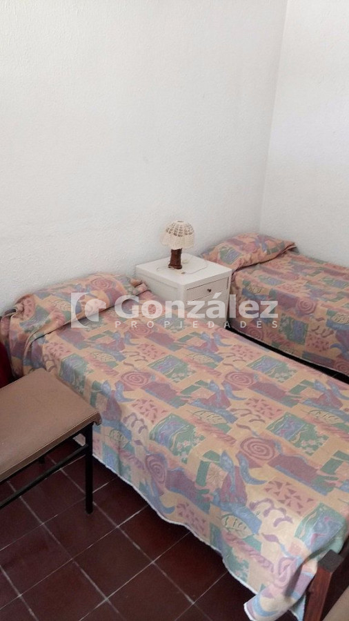 Casa ID.221 - TALCAHUANO entre Avenida Piria y Uruguay