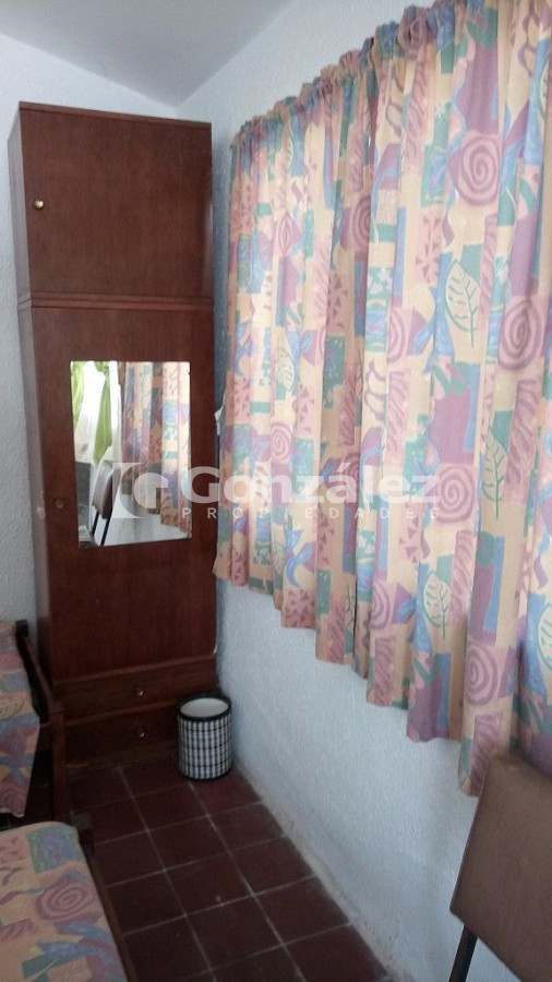 Casa ID.221 - TALCAHUANO entre Avenida Piria y Uruguay