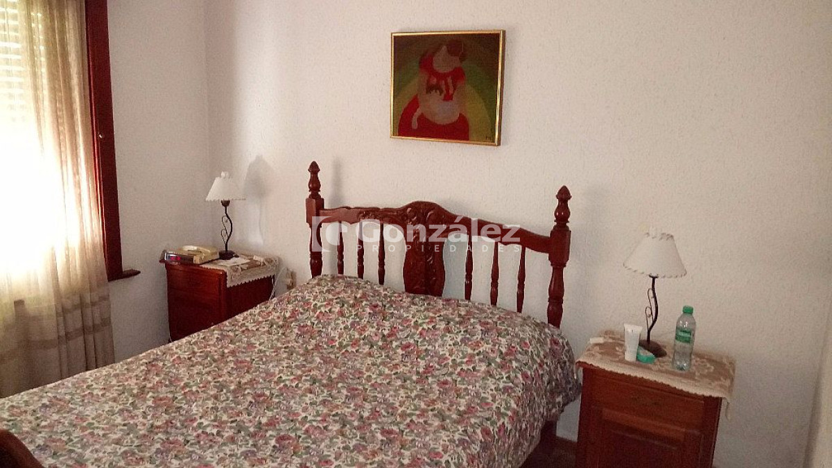 Casa ID.221 - TALCAHUANO entre Avenida Piria y Uruguay