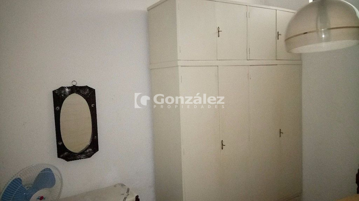 Casa ID.221 - TALCAHUANO entre Avenida Piria y Uruguay