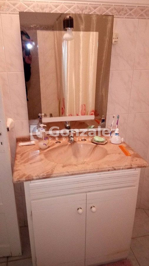Casa ID.221 - TALCAHUANO entre Avenida Piria y Uruguay