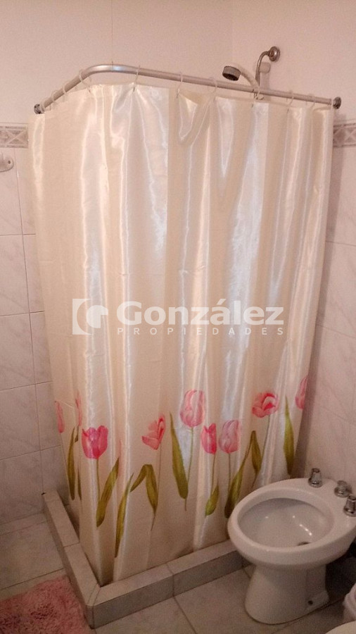 Casa ID.221 - TALCAHUANO entre Avenida Piria y Uruguay