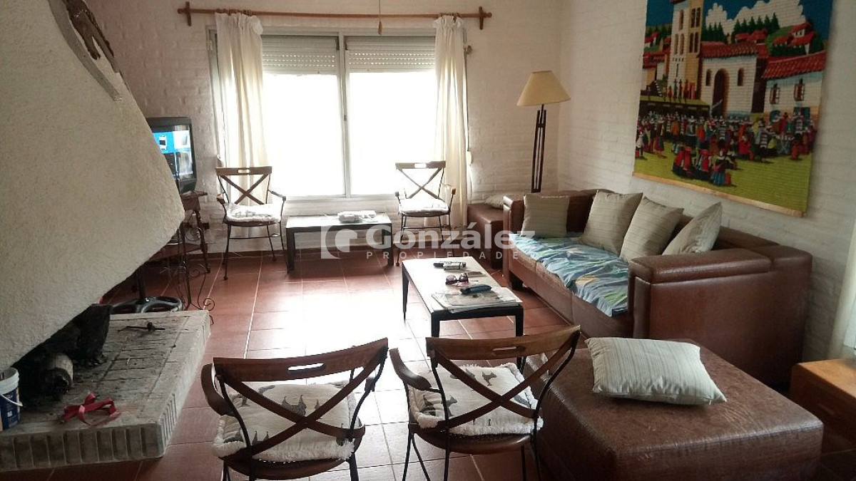 Casa ID.190 - Calle Sanabria entre Cl. 15 y Cl. 16