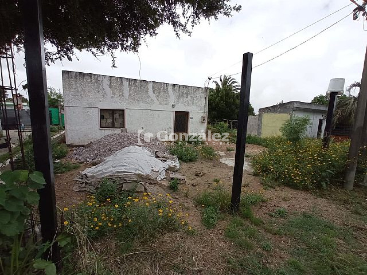 Casa ID.182 - Fco. Bonilla entre C.Silva y F.Sanchez
