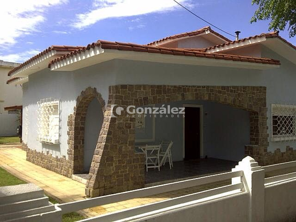 Casa ID.46 - SANABRIA Y DEFENSA