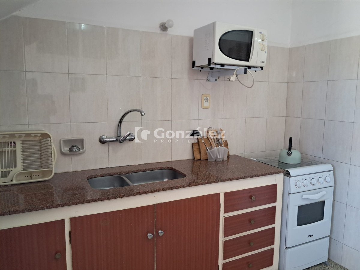 Casa ID.779 - 2 Propiedades a una cuadra del mar , zona centro