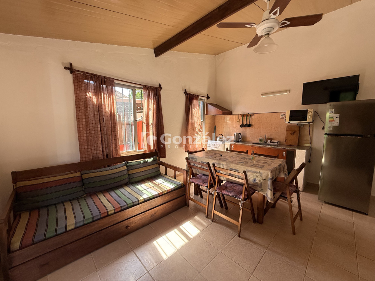 Casa ID.829 - Oportunidad de inversión 6 casas en un mismo padrón