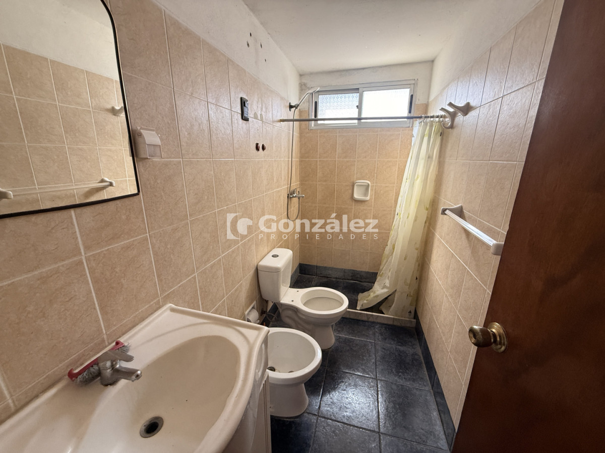 Casa ID.858 - Alquiler anual 1 dormitorio Piriápolis a media cuadra del mar