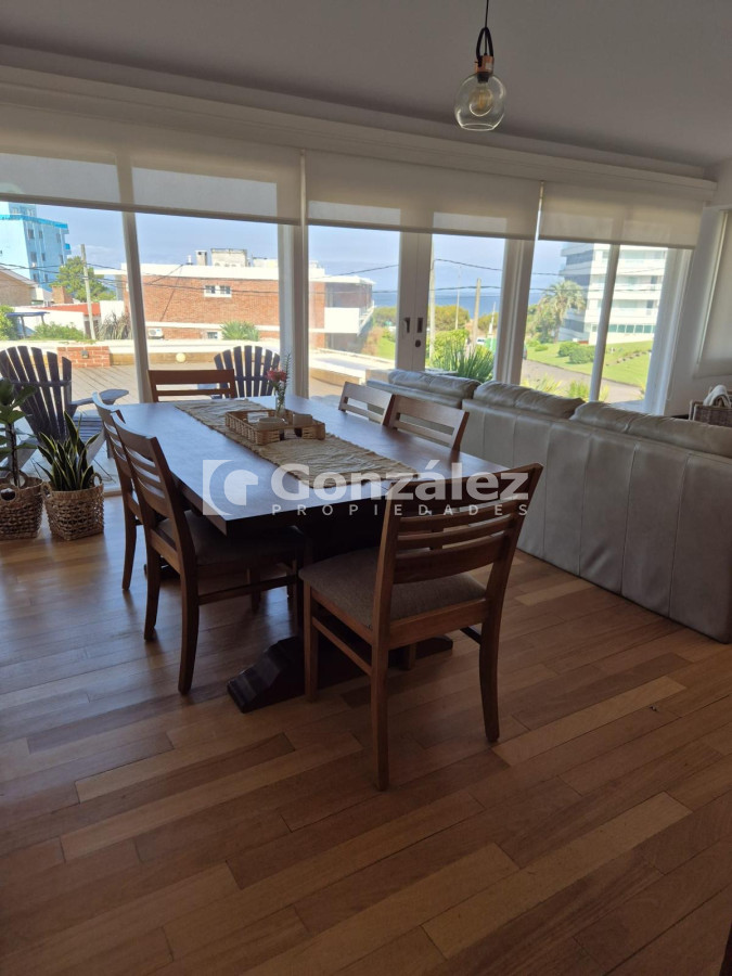 Casa ID.789 - Casa en venta a 1 cuadra del mar en Punta Del Este Maldonado