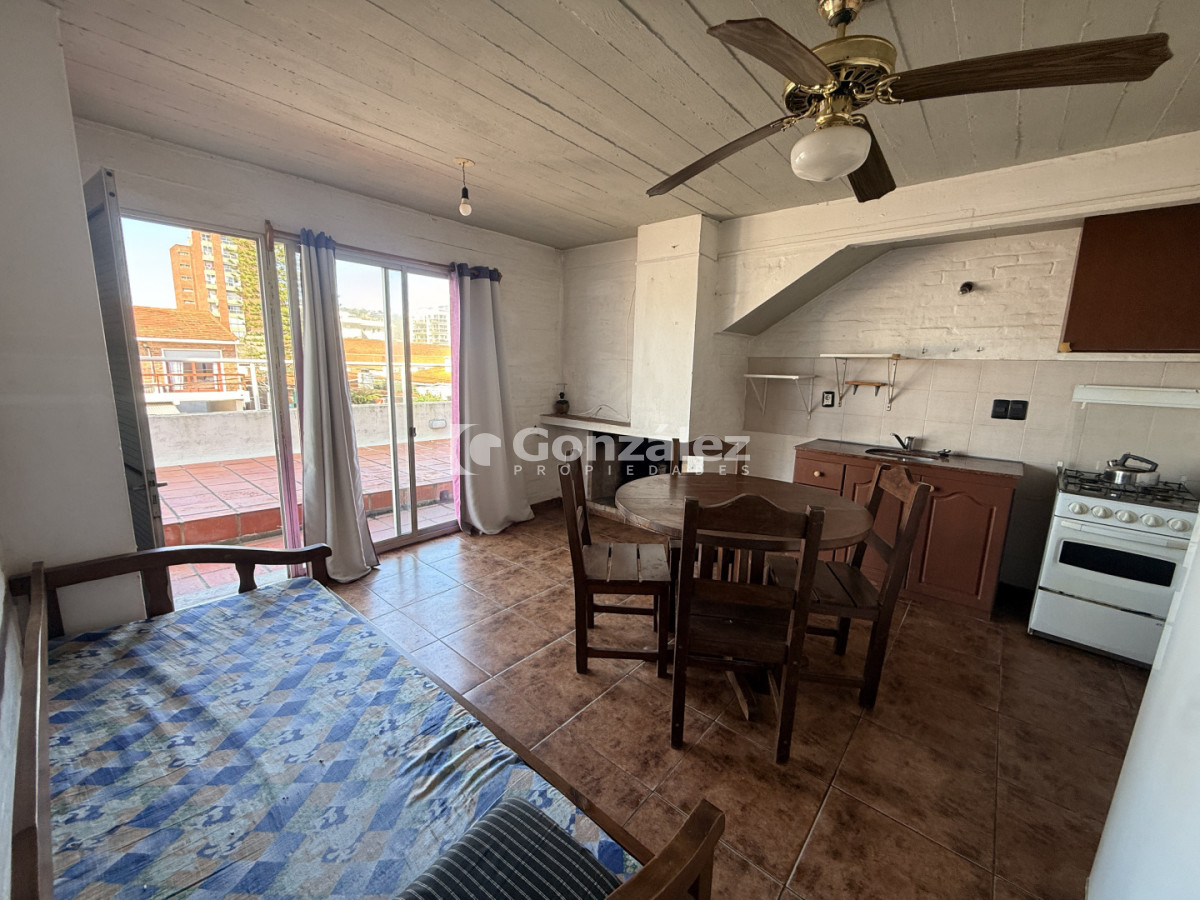 Casa ID.858 - Alquiler anual 1 dormitorio Piriápolis a media cuadra del mar