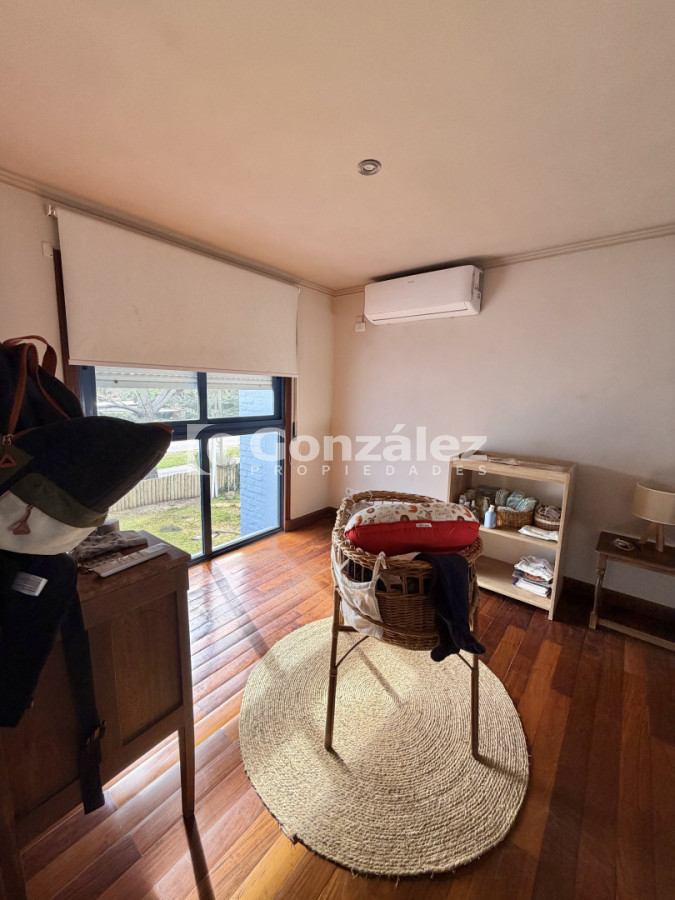 Casa ID.857 - Casa en venta Maldonado Nuevo Cantegril 5 dormitorios
