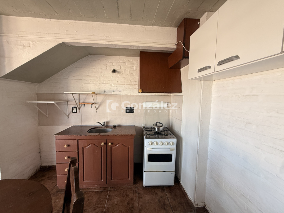 Casa ID.858 - Alquiler anual 1 dormitorio Piriápolis a media cuadra del mar