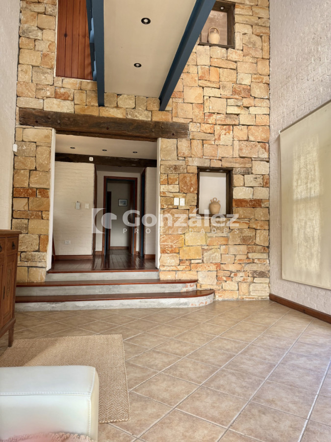 Casa ID.857 - Casa en venta Maldonado Nuevo Cantegril 5 dormitorios