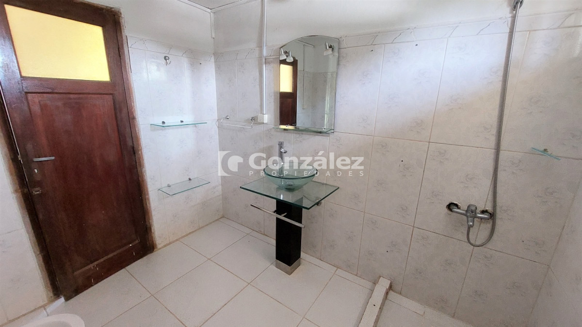 Casa ID.769 - Casa en venta en Barrio La Falda Piriápolis