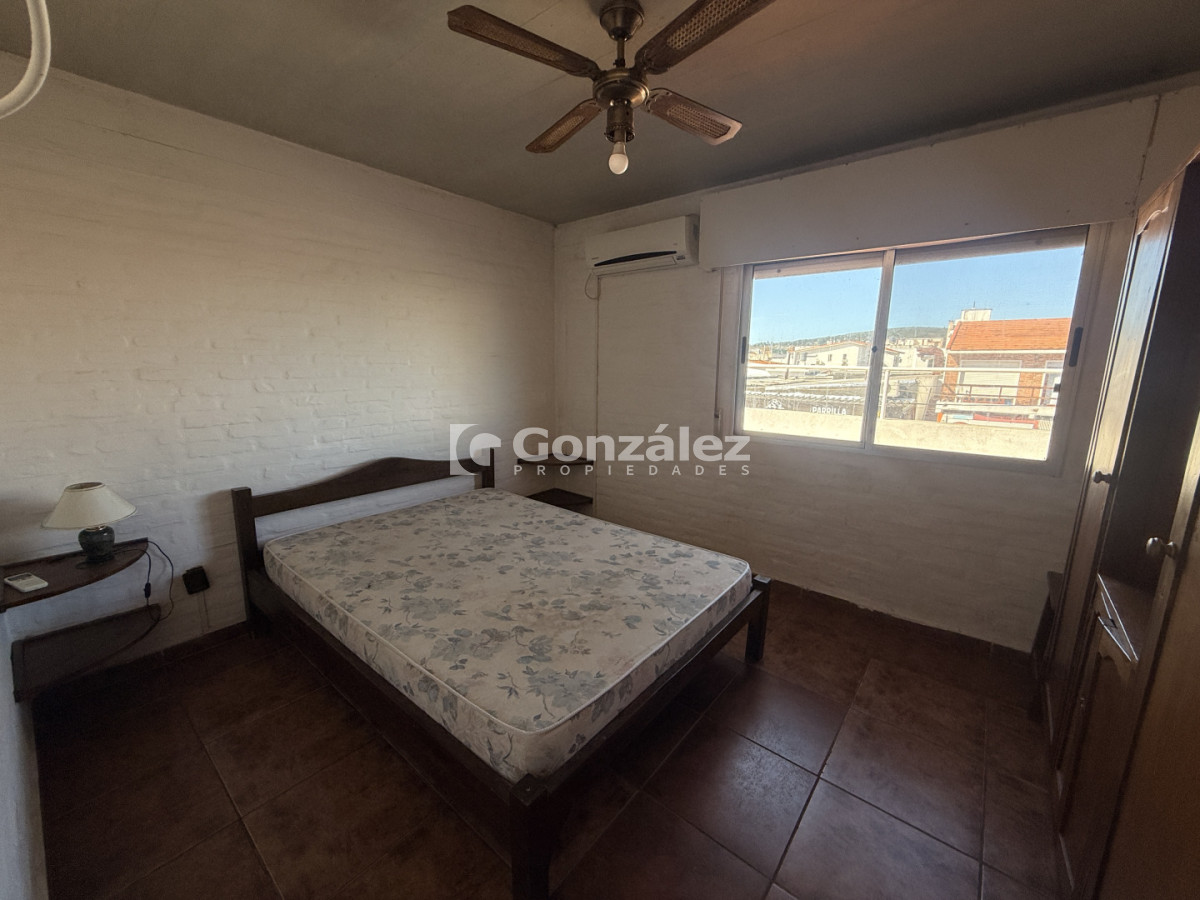 Casa ID.858 - Alquiler anual 1 dormitorio Piriápolis a media cuadra del mar